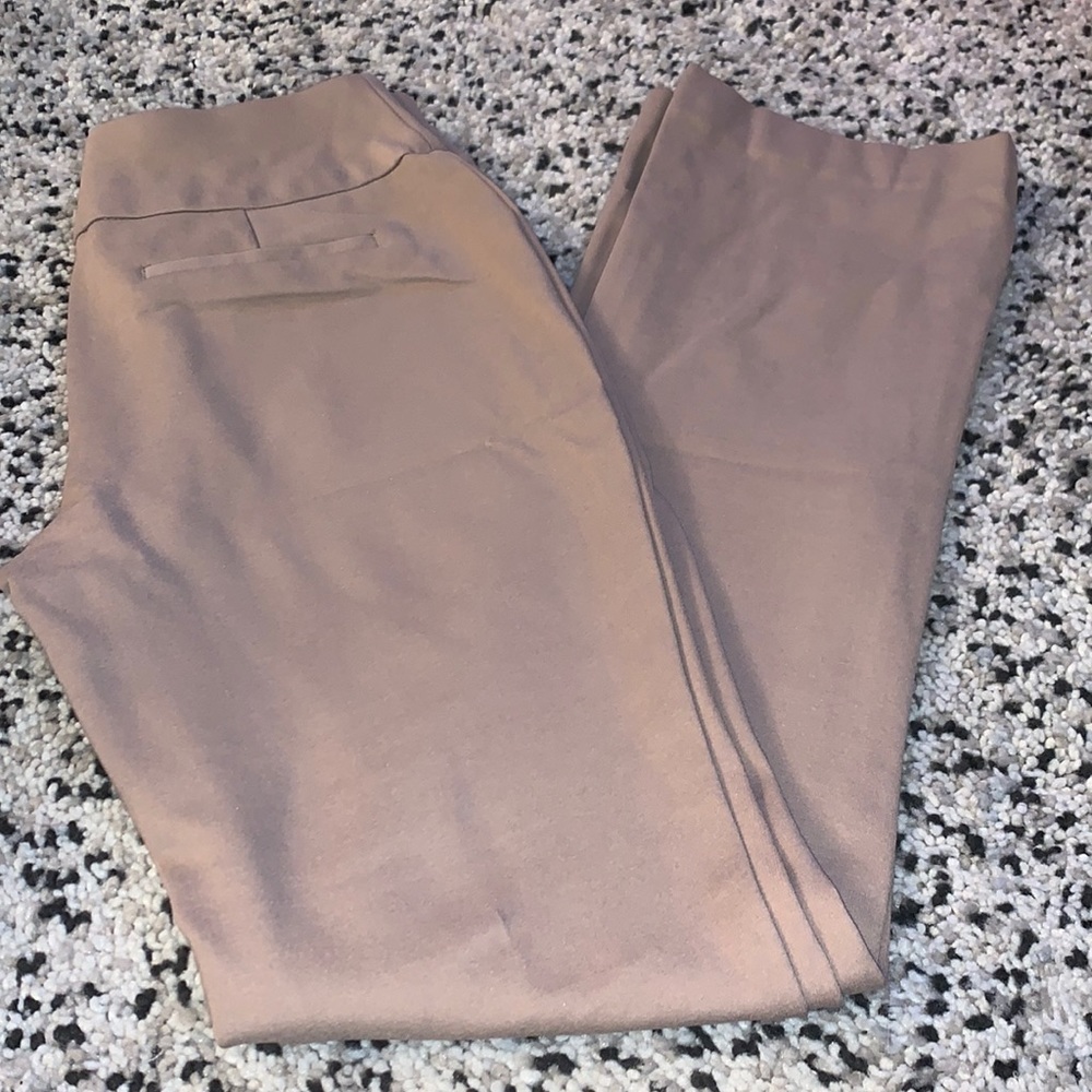 Express - cream straight leg pant - XS